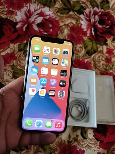 Apple iphone X 64 gb Momery Full box Pta approved 03326744685