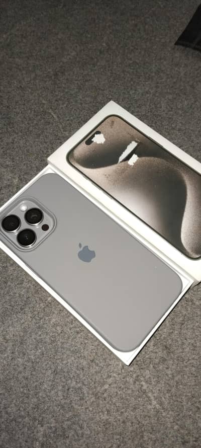 Iphone 15 pro max 92% BH, with complete box, full like brand new