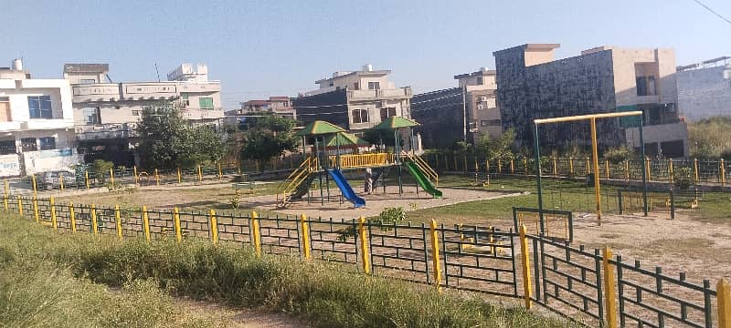 SUNFACE PLOT NEAR DOUBLE RD 3