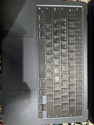 MacBook Air m2 midnight colour