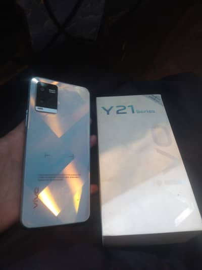 ViVo Y21 With Box