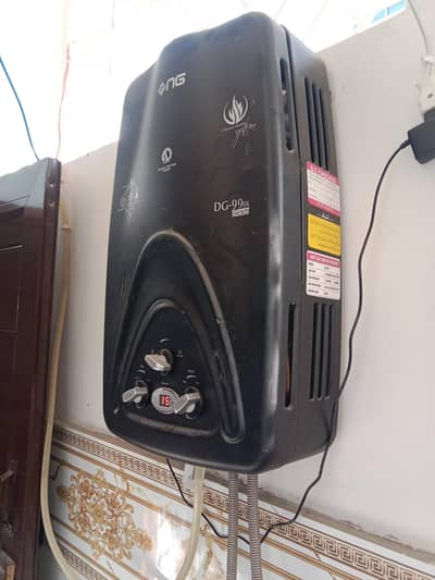 NasGas gyser 10L instant