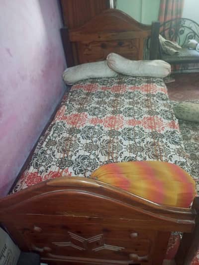 WOODEN BED