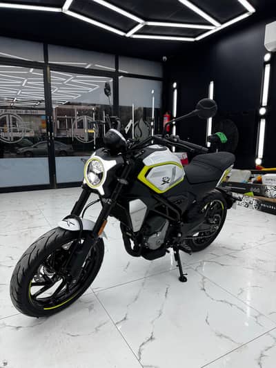 CFMOTO 250 CLX
