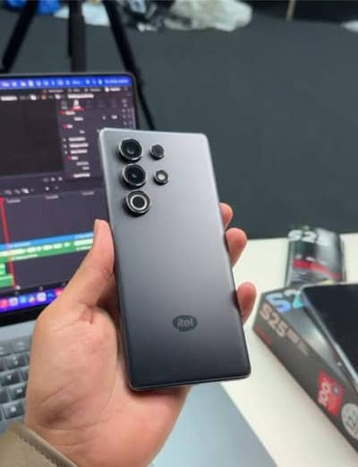 Itel s25 ultra full box 8 + 256    bettry 5000