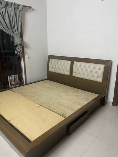 Pure wood coffee colored bed with drawers