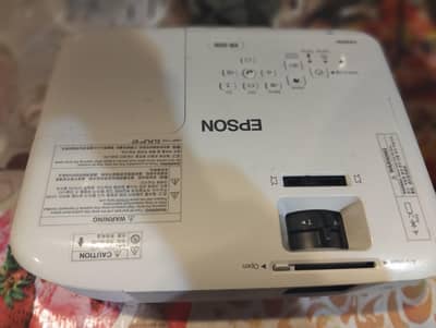 EPSON PROJECTOR EB-XO6 HDMI