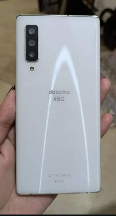 Arrows F52 a kisi k pas dead ya as a part's ho to rabta kr sakta hai