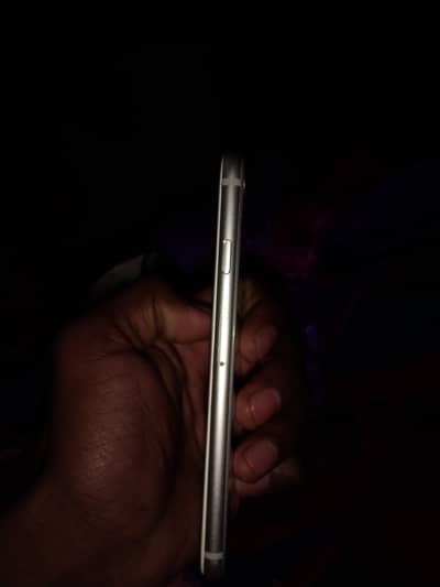 iphone 8.64gb non pta