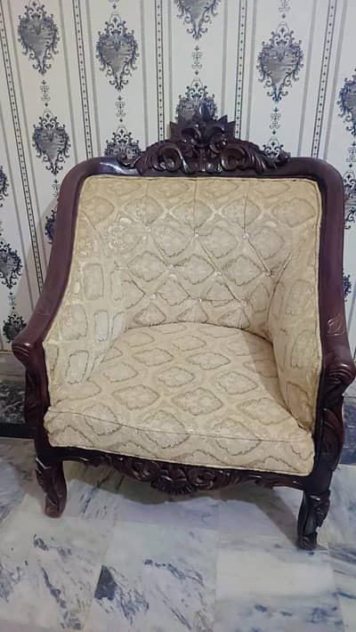 5 seater New Branded sofas with Table