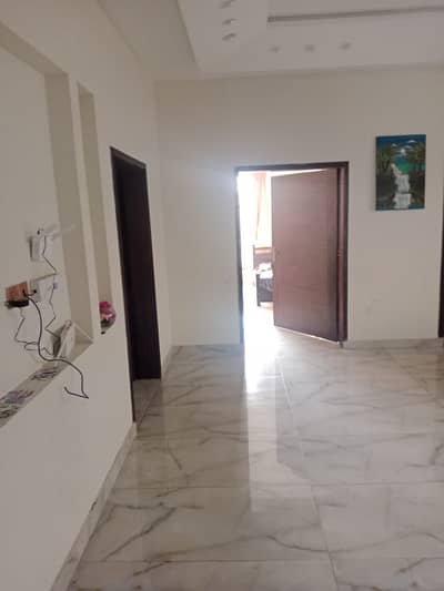 Kanal Upper Portion For Rent