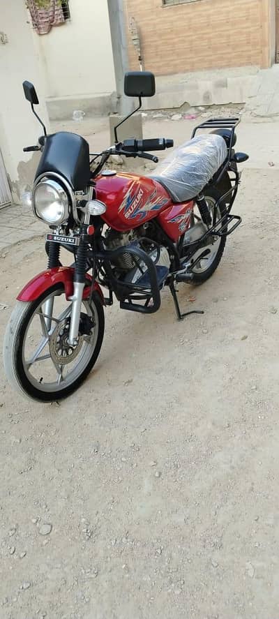 Suzuki GS SE 2022#0/3/1/7/0/0/2/4/6/2/9