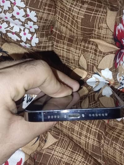 battery health 88%genuine. . . . . water pack. . . . . 10/10 condition