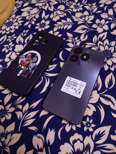 itel a70 in black color 