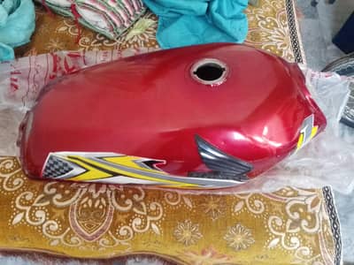 Honda 125 Tanki tappy set