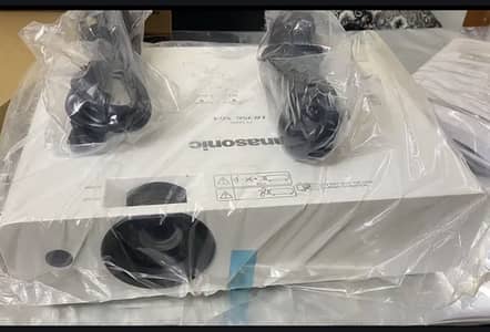 Panasonic projector PT LB 356