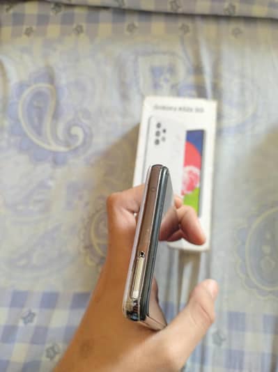 samsung a52s 5G 8/128 with box