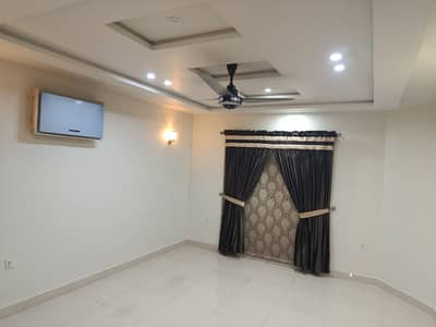 15 Marla House Available For Rent Kohinoor Town Faisalabad