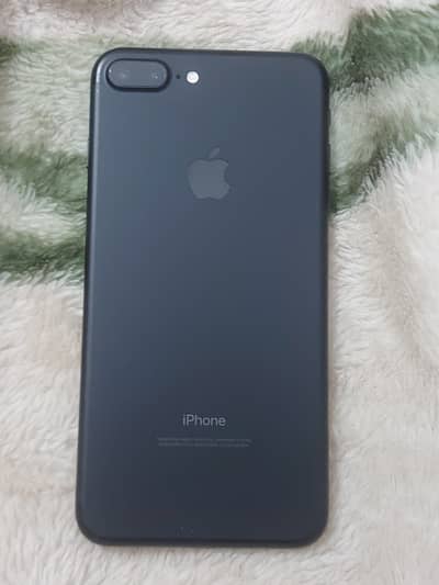 IPHONE 7PLUS NON PTA 128 GB . NOT A SCRATCH EVEN ON IT . ’