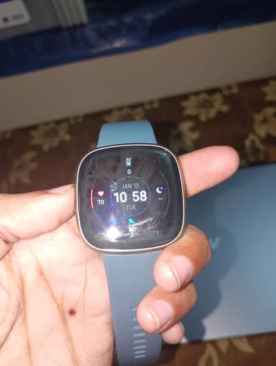 fitbit by Google versa 4