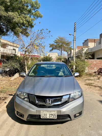 2,3 piece ki touching hai baki geniune , home used car , first owner