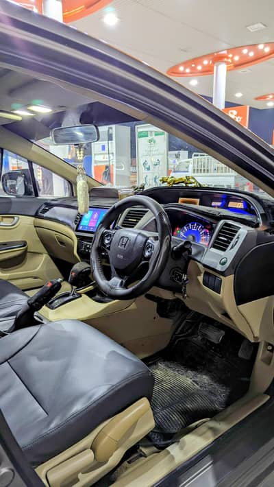 Honda Civic 2013 UG Sunroof