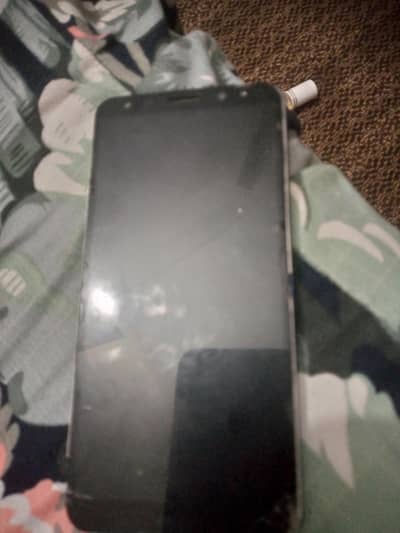 Huawei mate 10 lite mobile 4 64  gernay ki waja say butan tut gay hain