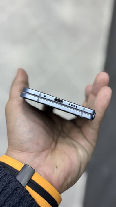 Pixel 10 pro Fold 16/256 brand new zero Meter PTA approved