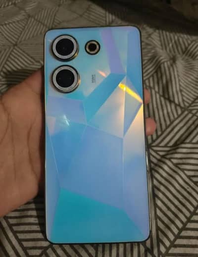 tecni camon 20 all ok full box 8+8gb ram 256gb memory urgent sale