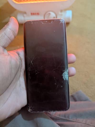 Samsung Galaxy S9 Plus panel chahiye kisi ke pass ho to contact Karen