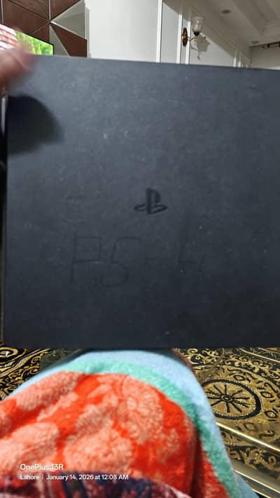 Ps4 slim 500gb bought from qatar in mint condition never open