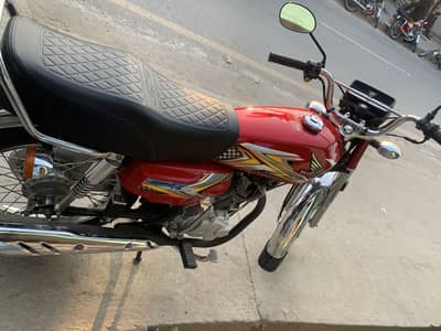 Honda | Model CG 125 | Year 2025| Bike 3200 KM's  Call 0305 - 7861433