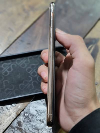 Iphone Xs Max Dual Sim Official PTA Approved