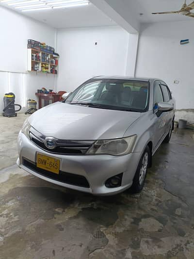 Toyota Corolla Axio Hybrid Model 2015/18