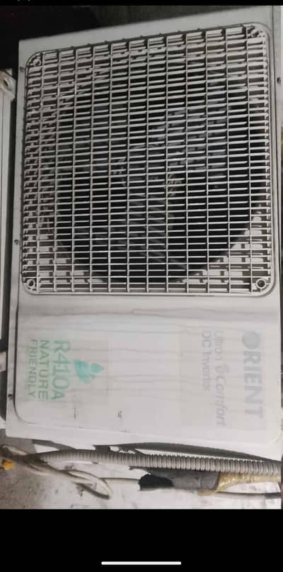 1.5 ton inverter new condition