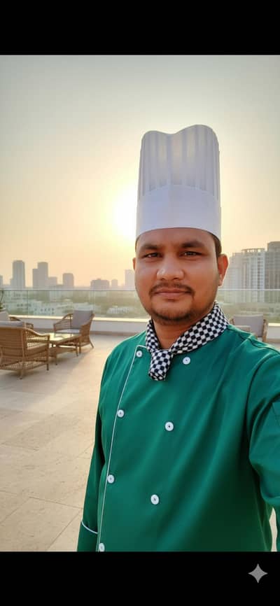 Cook available for lunch time