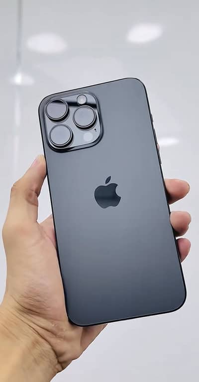 I phone 15 pro max urgent sale pase ki need ha