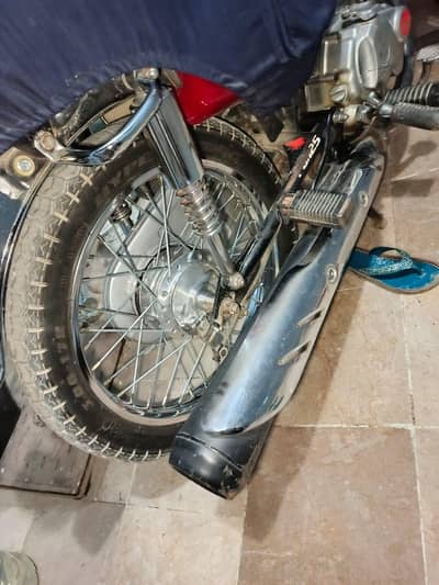 cg honda 125.2016 model 1st owner 10 by 9 condation no any work