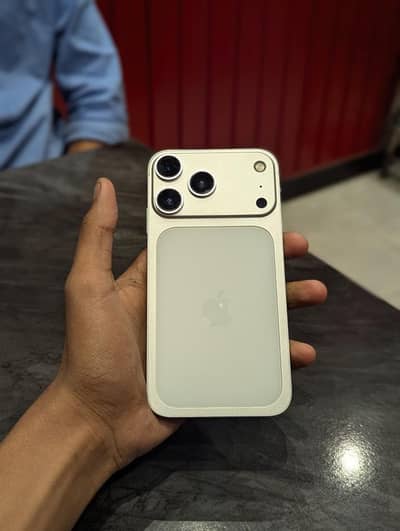 iphone XR converted into 17 pro