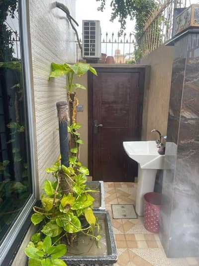 5 Marla Upper Portion Available For Rent