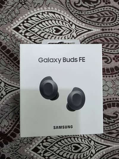 Samsung Galaxy Buds FE earbuds / Headphones