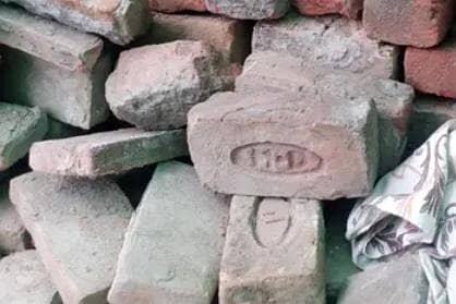 استعمال شدہ اینٹیں . . . . A1 Used Bricks