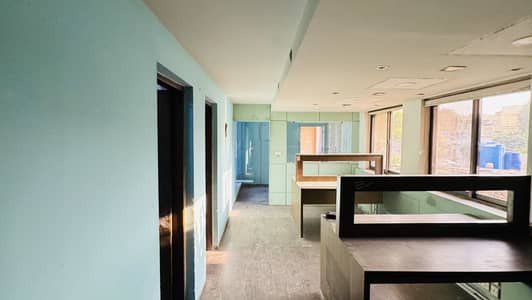 Office Space Semi Furnished