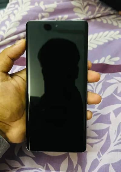 Google pixel 7Pro Non PTA with Box