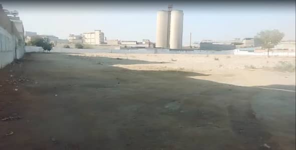 Industrial Plot For Sale On Prime Location Of SITE Area