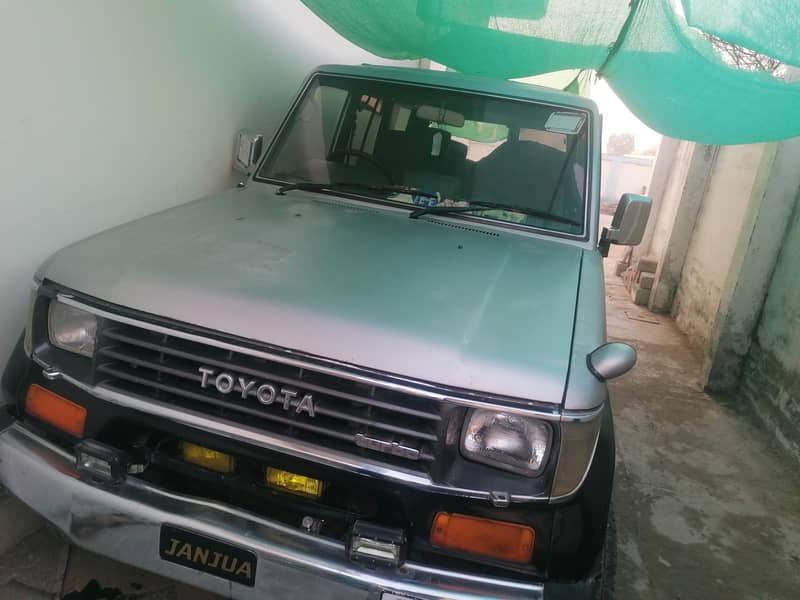 برائے فروخت لینڈ کروزر 1992 ماڈل 8