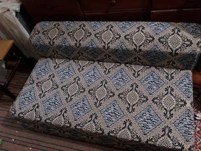 I sale my sofa cm bed good condition 2 month use