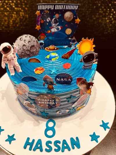 customize cakes and brownies