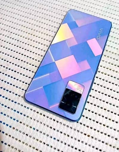 vivo v21e 8 GB RAM 128 GB memory 0307/9460/341