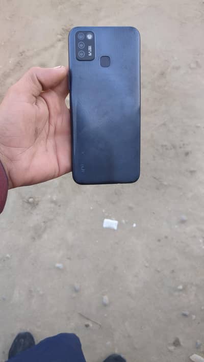 ڈیوائس نیم انفینکس سمارٹ س تین چوٹ ریم میموری پانچ ہزار ایم ایچ بیٹری